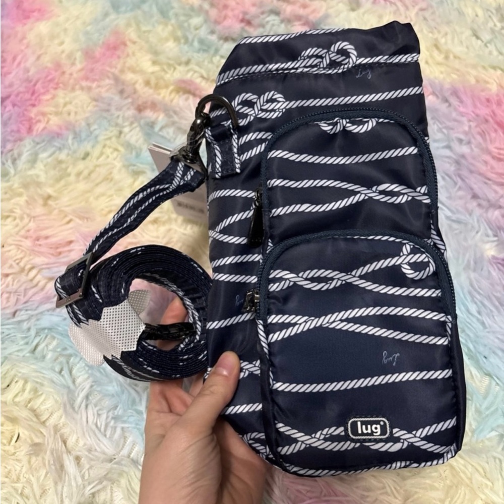 Lug NWT Huggie Crossbody Bottle Holder in Nautical Navy